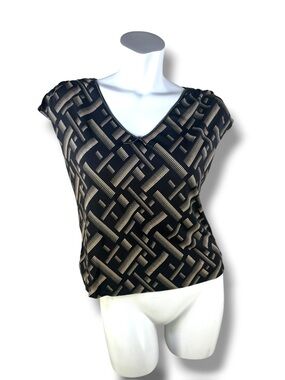 Studio M Black V-Neck Split Short Sleeve Blouse w/ Tan Geometric Print in Large